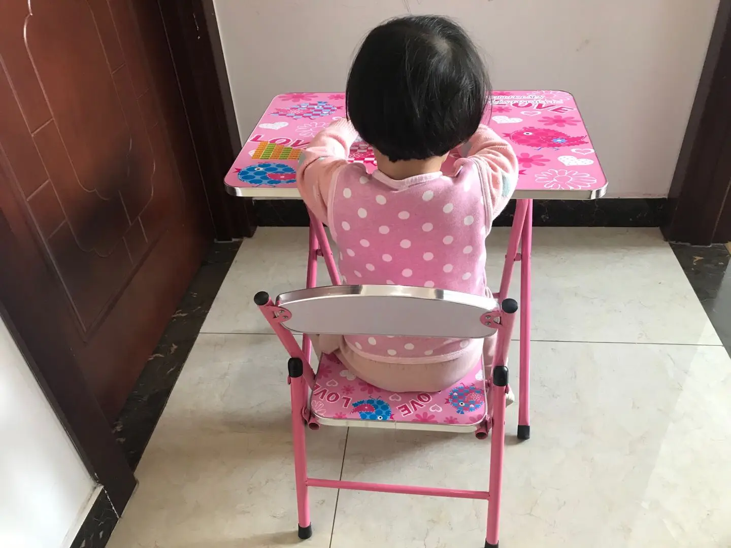 pink folding desk chair