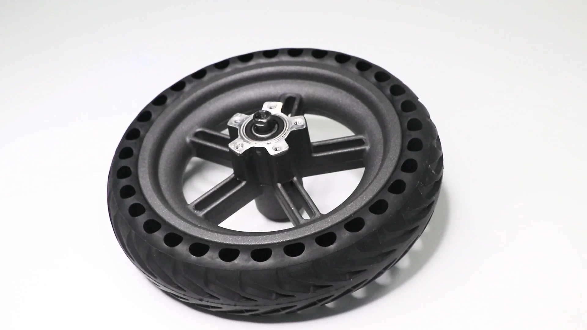 Rear Wheel Black Rubber Aluminum Alloy Wheel Hub Rear Tire With