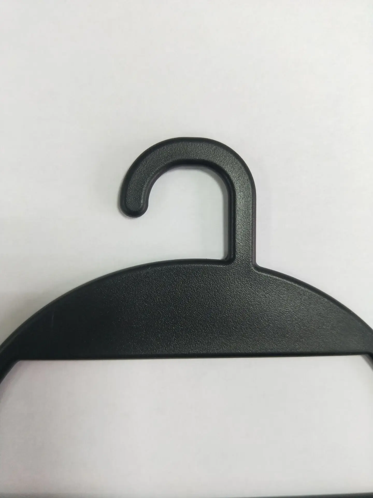 Customized Plastic Round Display Scarf Hanger Wholesale For Shopping