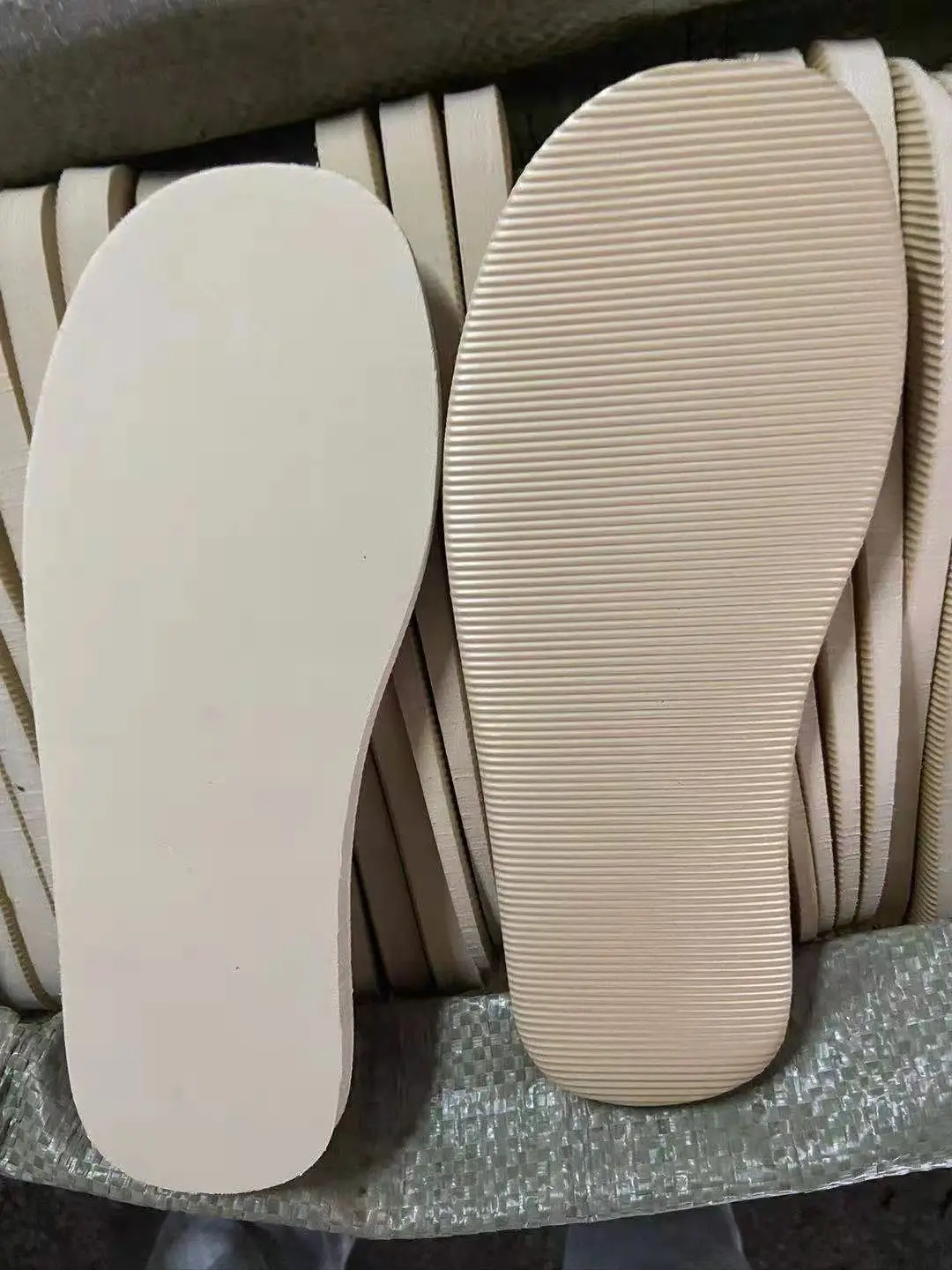 Wholesale Low Price Molded Eva Foam Sole Material For Slippers Sandal Flip Flops Sole Outsole