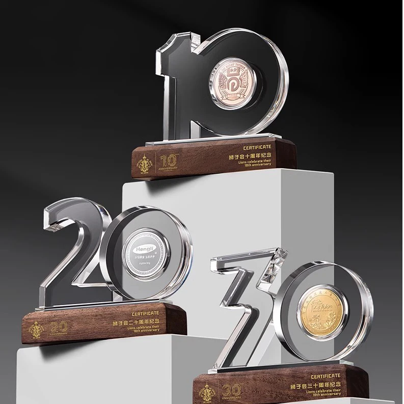 Customized 10 20 30th Anniversary Trophy Award Creative Engraved Silver Metal & Crystal for Insurance Welcome Gifts Trophies details