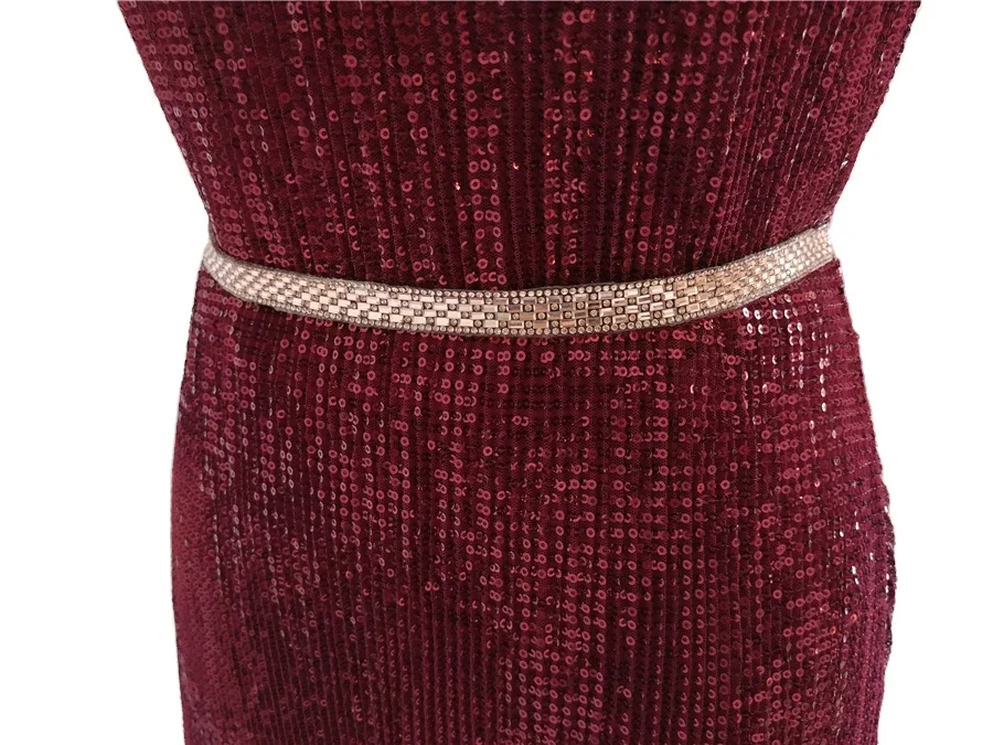 _20190912110340.jpgNew design Mexican style halter pleated sequin fabric ladies evening dress for party