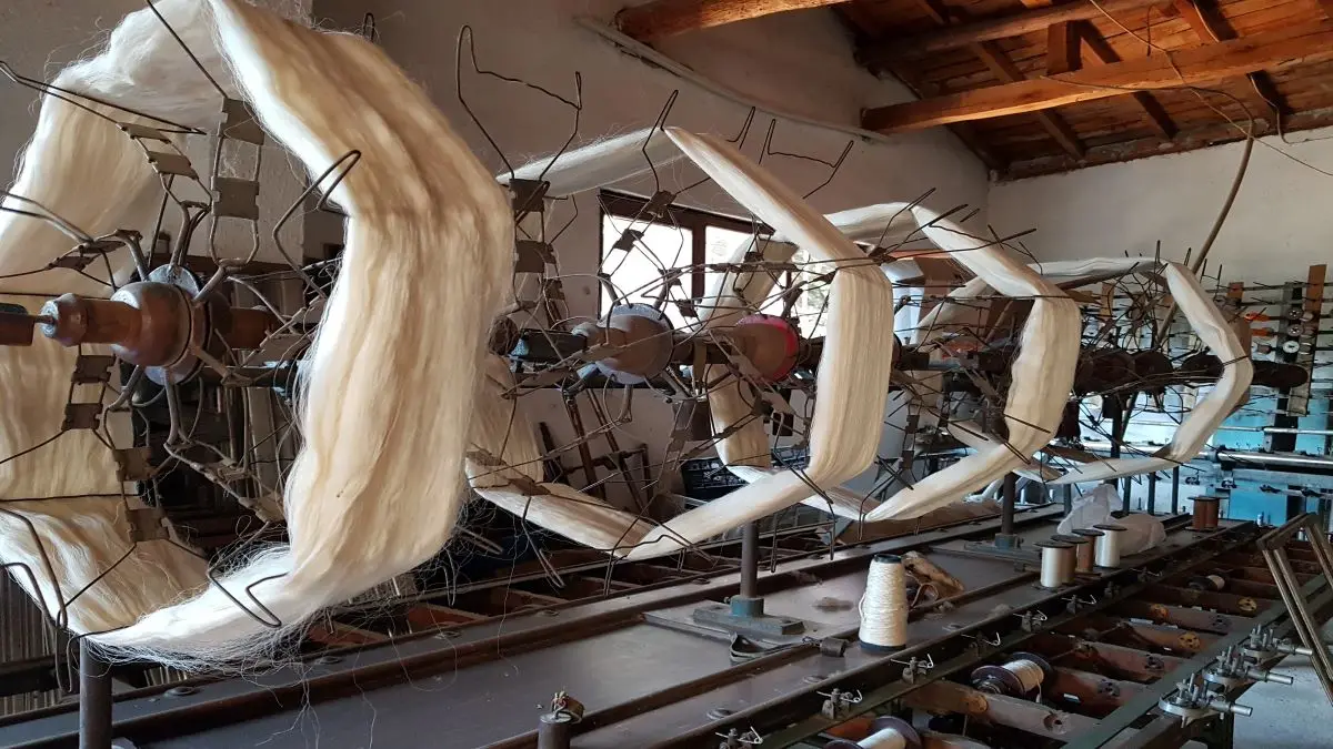 Exfoliating Gloves Natural Vegan Silk Scrubber Face Glove Bath Brushes