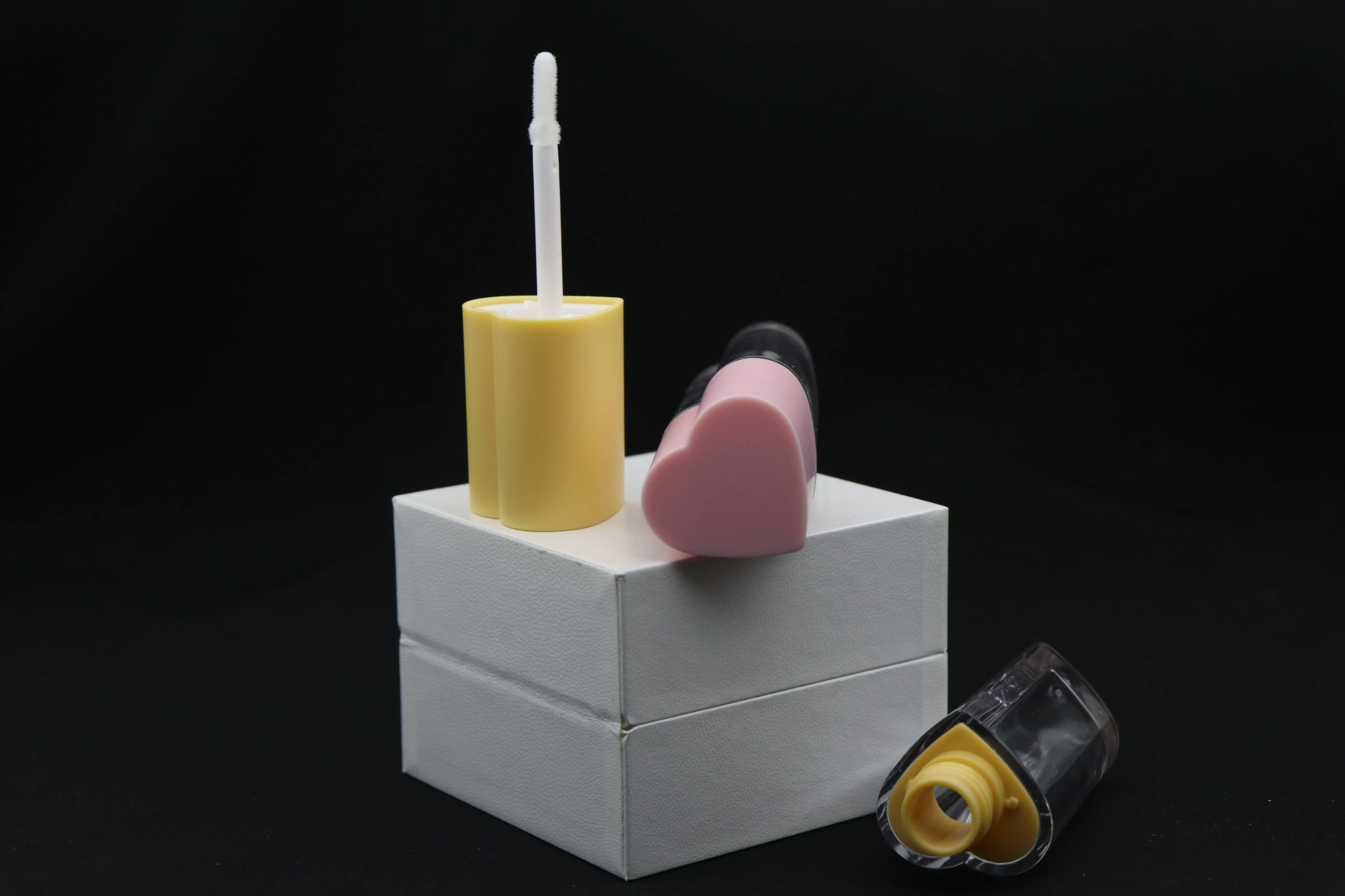 Popular 5ml Heartshaped Lip Gloss Container,Multicolor Cute Lip Gloss