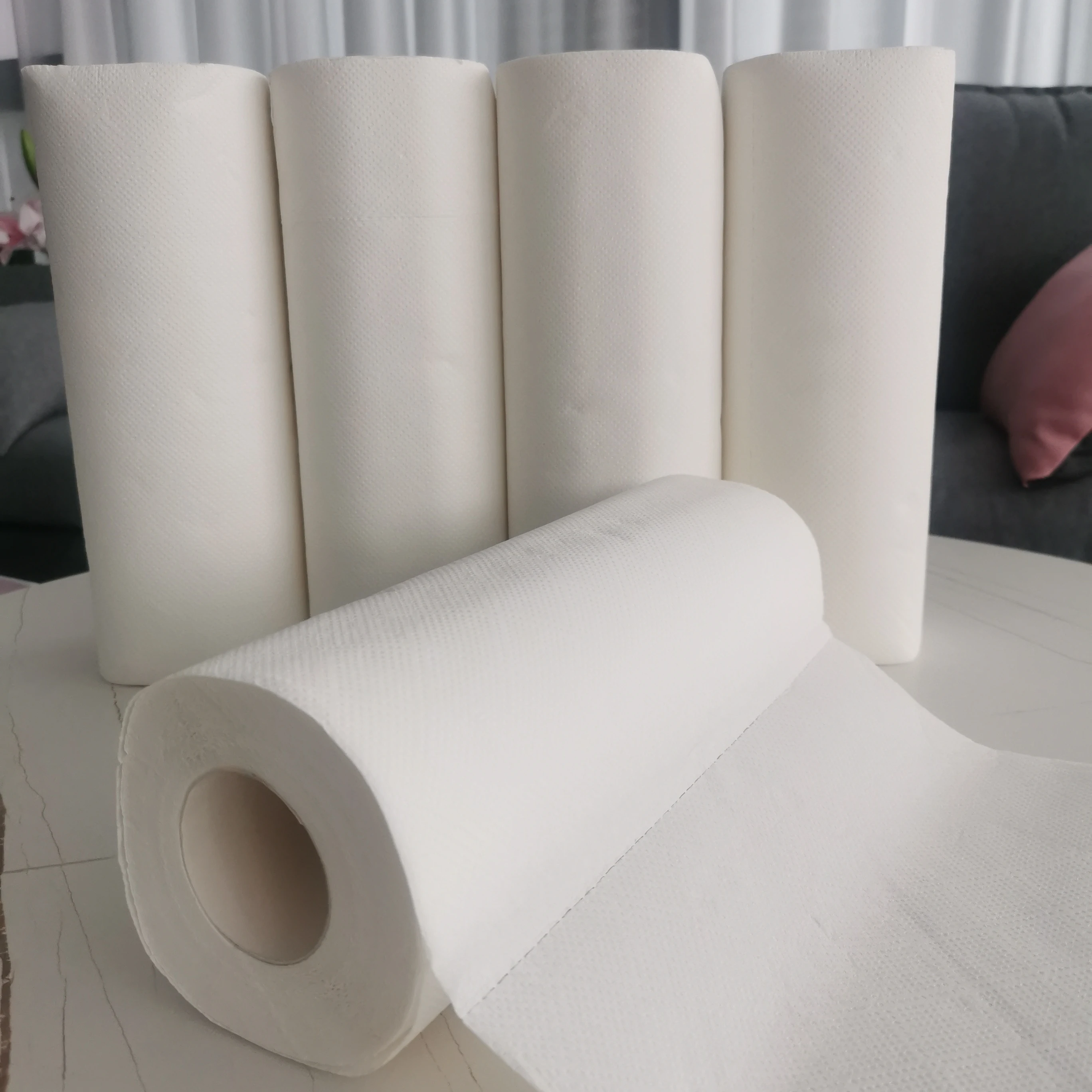 
Low Price Oil Cleaning Tissue 2 Layer Water Absorbing Kitchen Tissue Paper Towel 