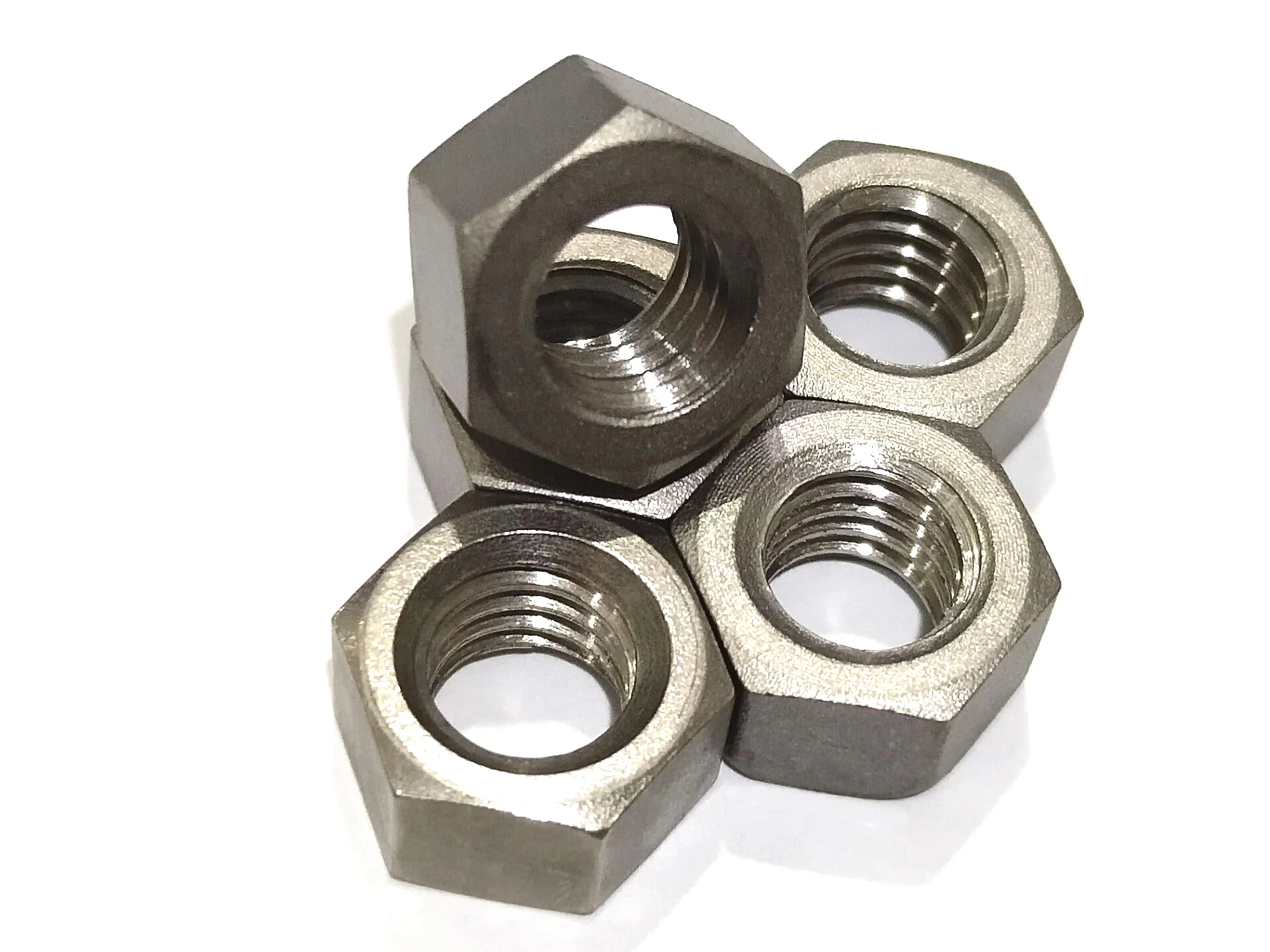 高品质 m25 m26 din934 机械倒角钛六角螺母