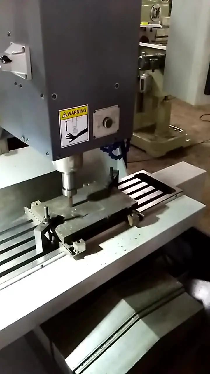 ZX7124 CNC Milling Machine - High Quality & Competitive Price