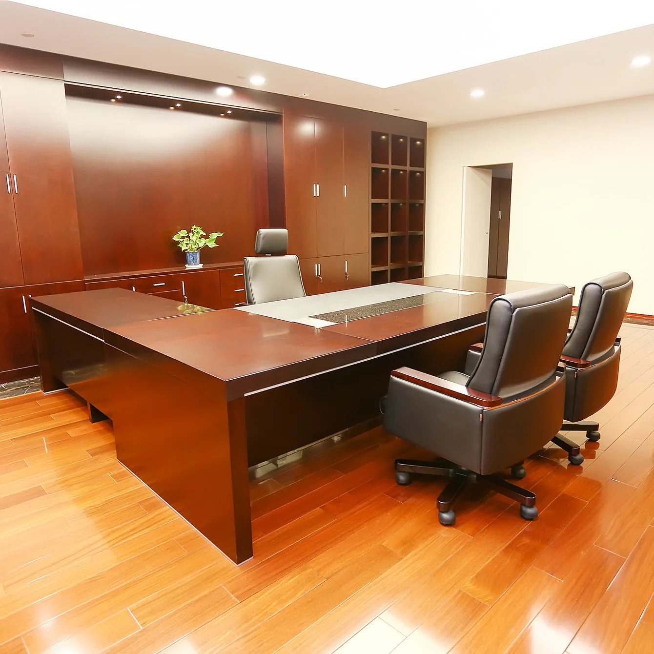 L Shape Luxury Wooden Veneer Ceo Executive Office Desk - Buy Ceo