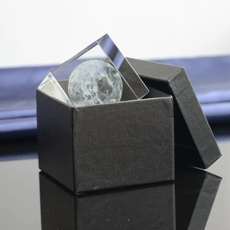 Кристалл блок. Стеклянный кубик. Стекло прямоугольное. Блочный кристалл. Кристалл блок.