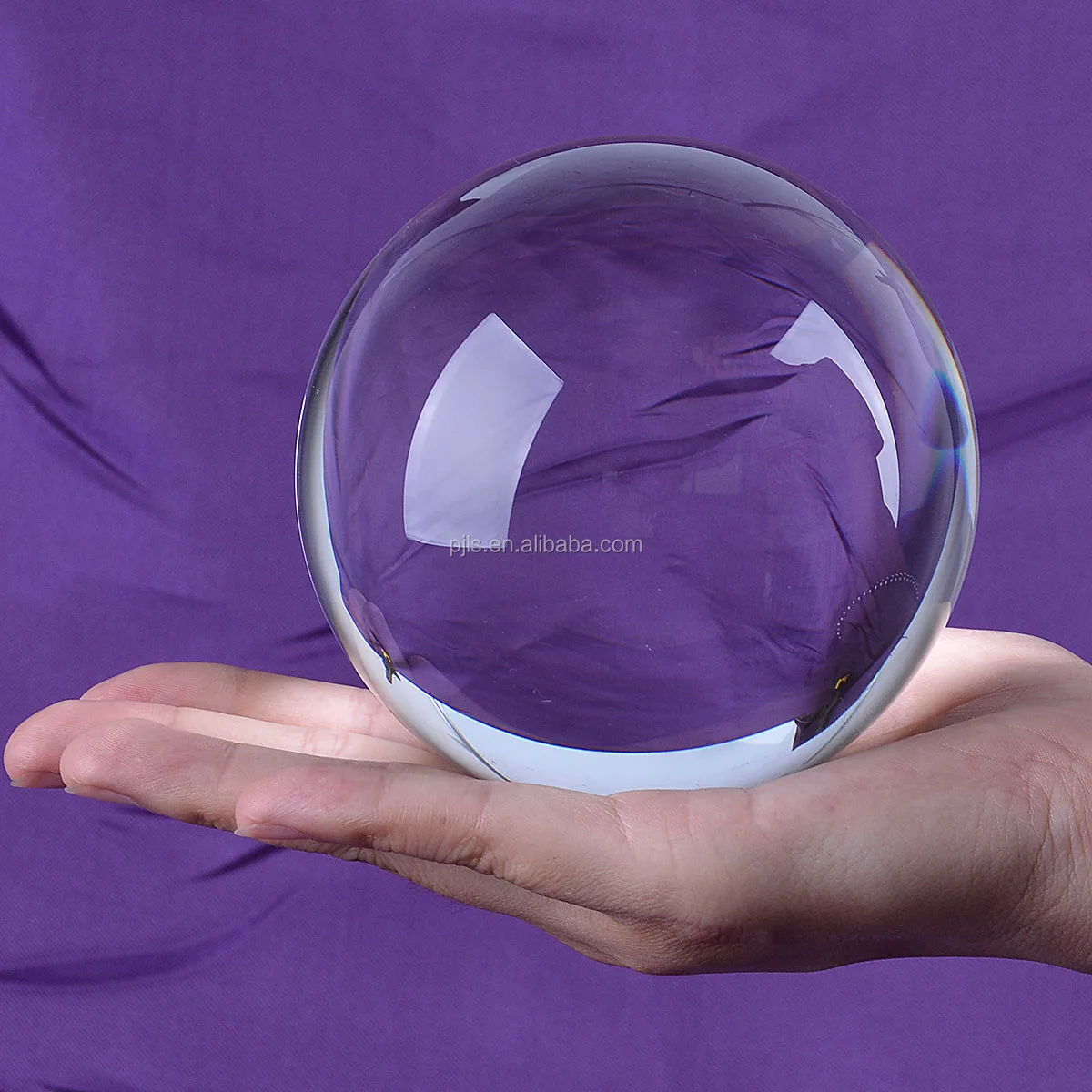 Шар стекло купить. Хрустальный шар - Хрустальный шар. Кристалл Болл магический. Стеклянный шар магический. Стеклянная сфера.