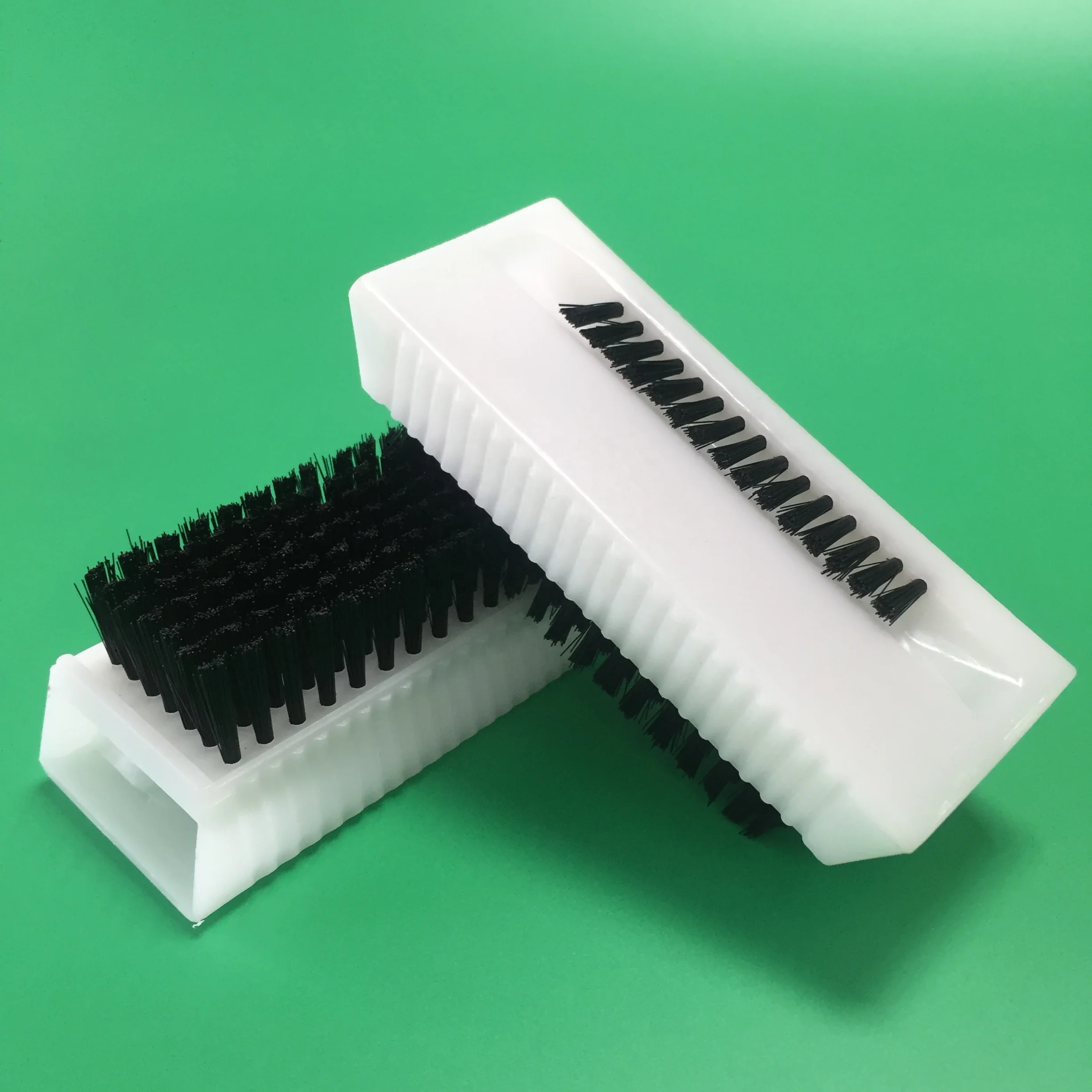 
autoclavable scrub brush 