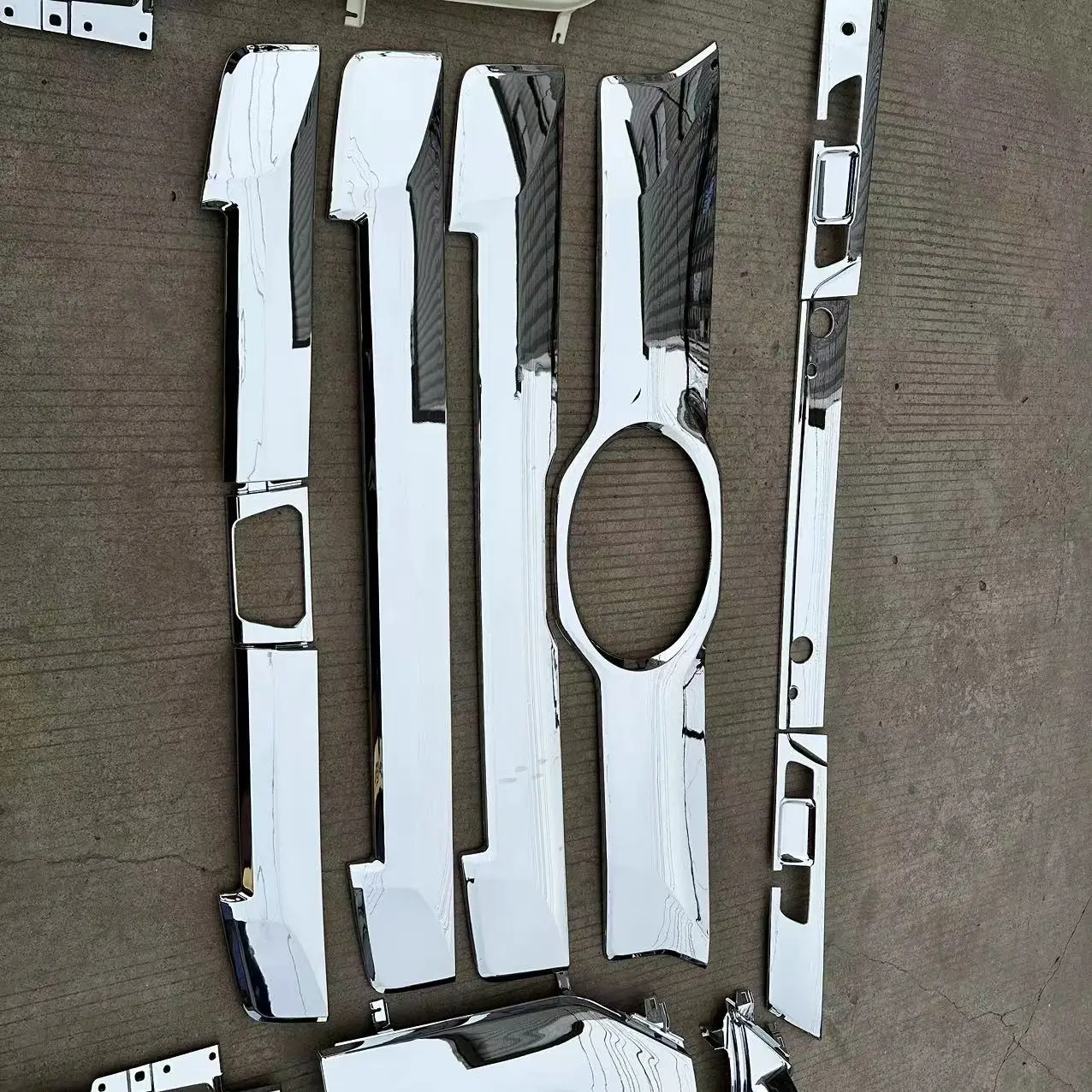 Japanese Truck New Hin 700 Chrome-plated Body Kit Combination factory