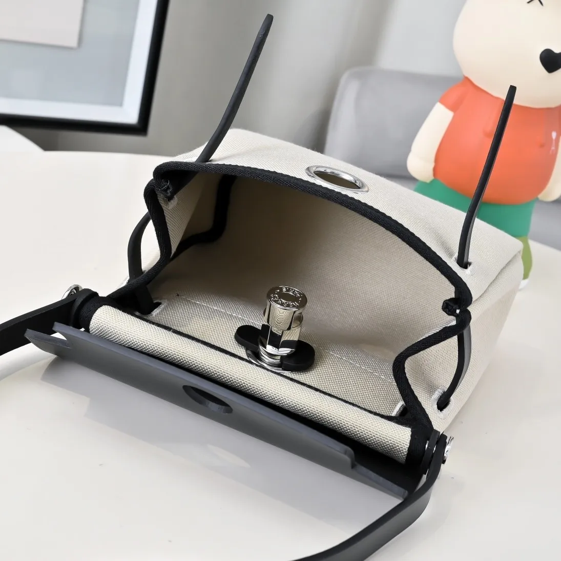 Miniherbag2025 moda kadın Crossbody omuzdan askili çanta yönlü Mini tuval ZIP kapatma tek kayış Polyester astar