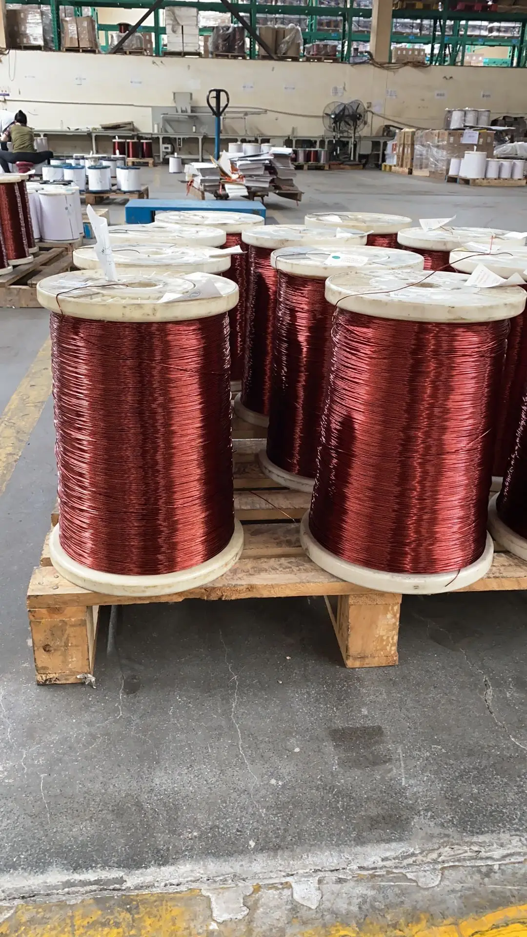 Electrical Insulating Paint Pe130 Class Polyester Varnish Enamel Wire