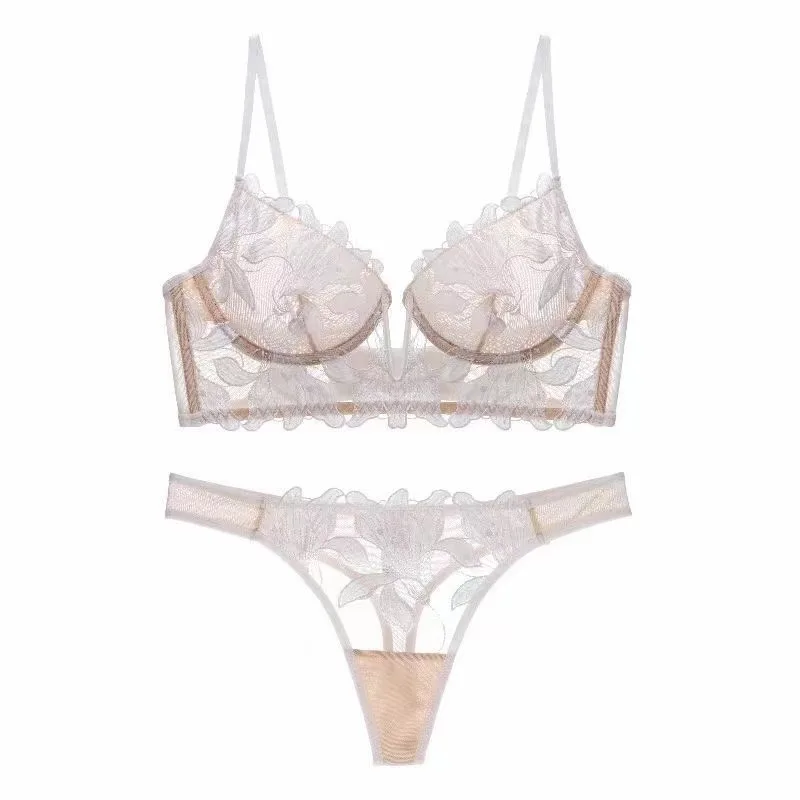 Ultra-Thin Large Chest Women's Bra Set Adjustable Deep V Sexy Embroidered Lace Underwear Includes Bikini Panties-European