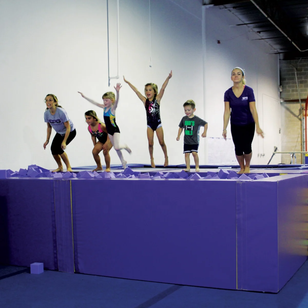 Sponge Pit ZONWINXIN Preschool Gymnastics Equipment - Custom Foam Pit