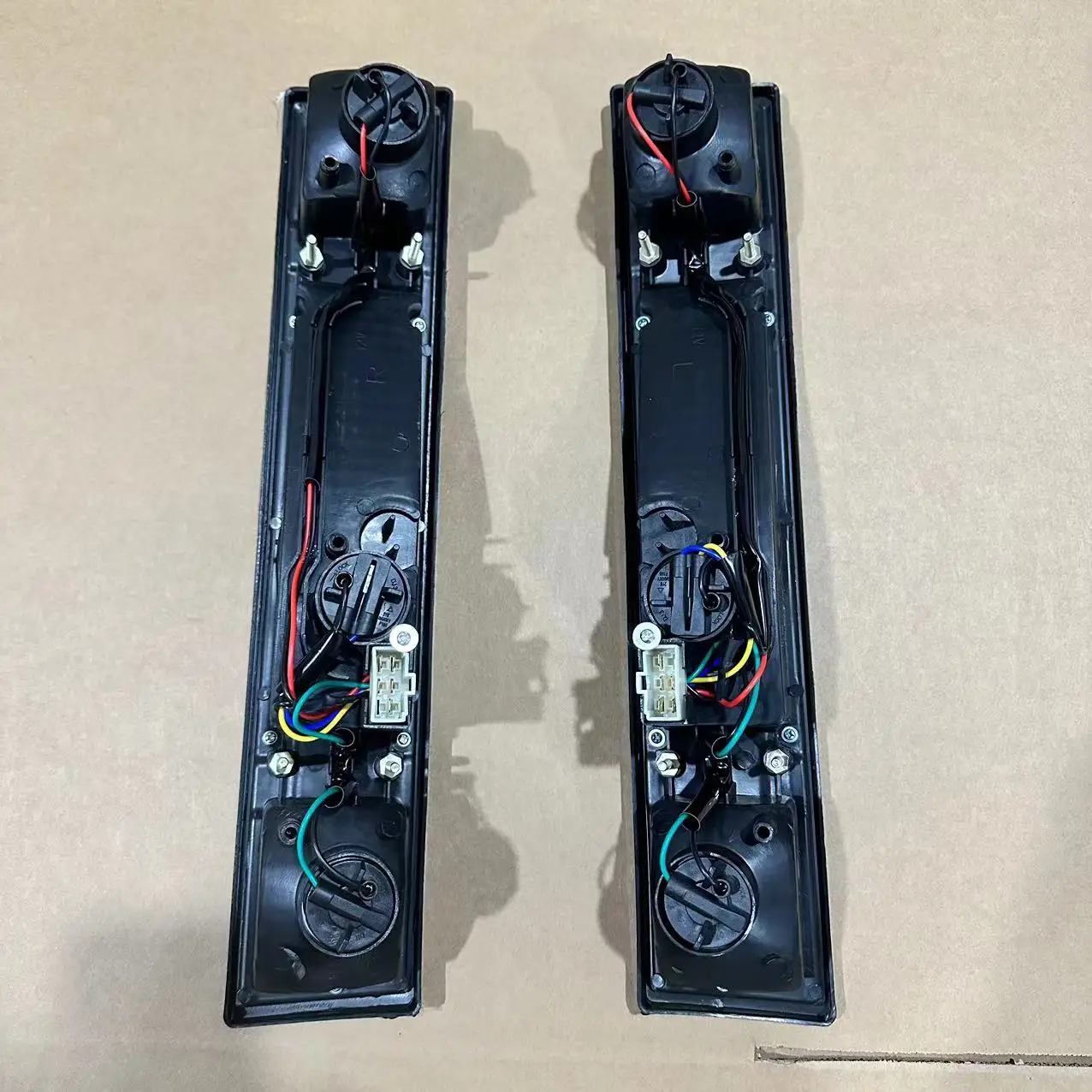 Toyot  Liteace Truck Rear Lamp ,year 1987-1995 details