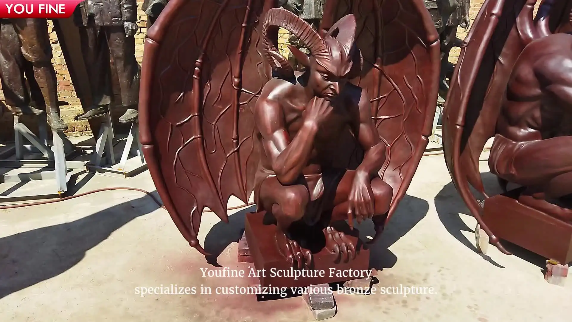 屋外の大きなカスタム金属鋳造モンスター彫刻ブロンズガーゴイル