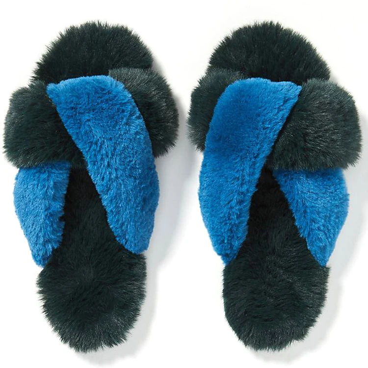 Тапки с крестами. Тапки. Чуни Сибирские. Slippers Blue. Жен тапки Зак нос.