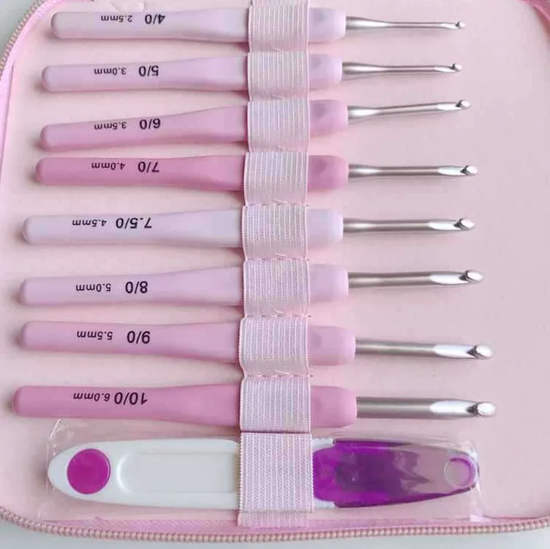 Hot Selling Metal Head Ergonomic Crochet Hook Kit Needle Ergonomic