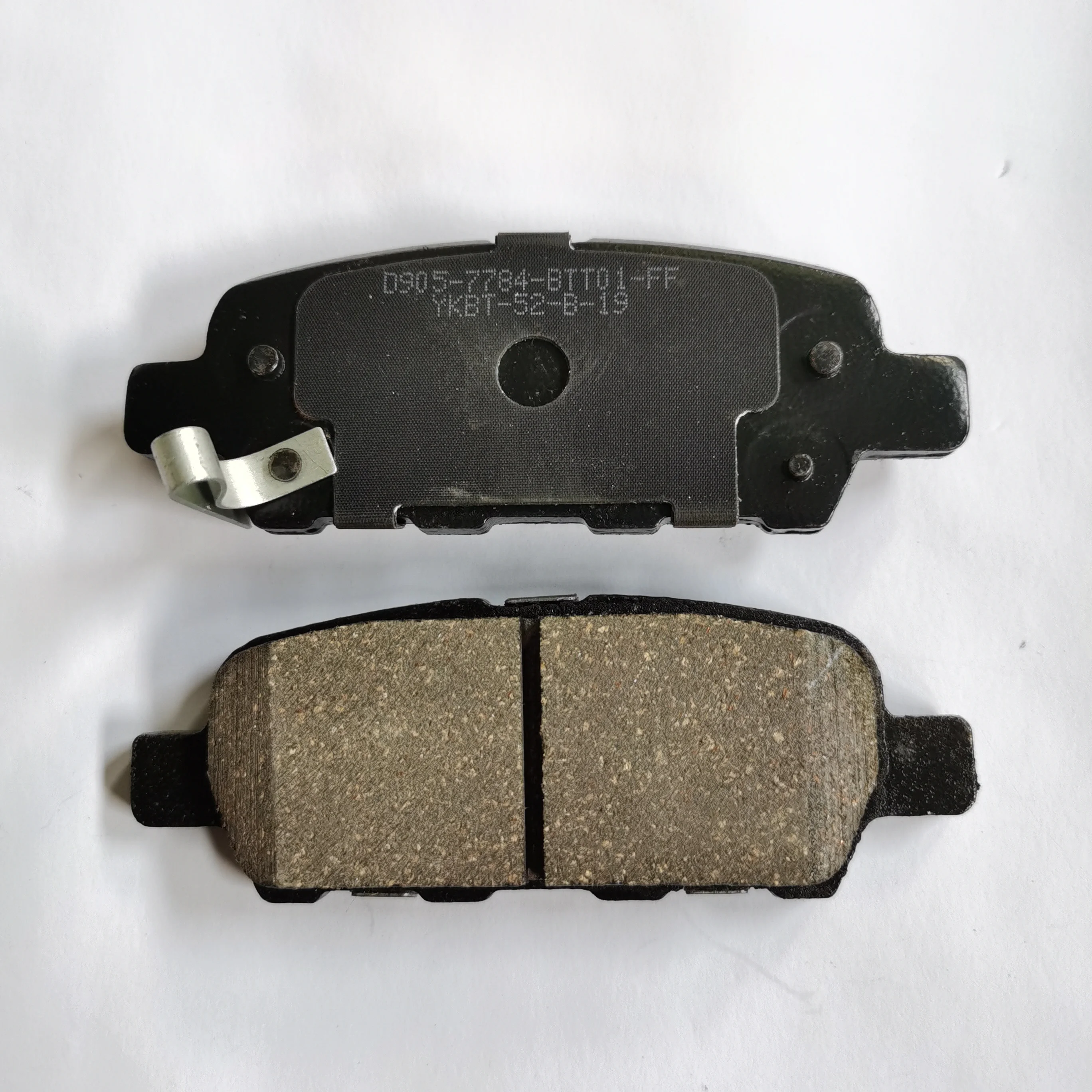 工厂供应商用于法国汽车 d905 的刹车片