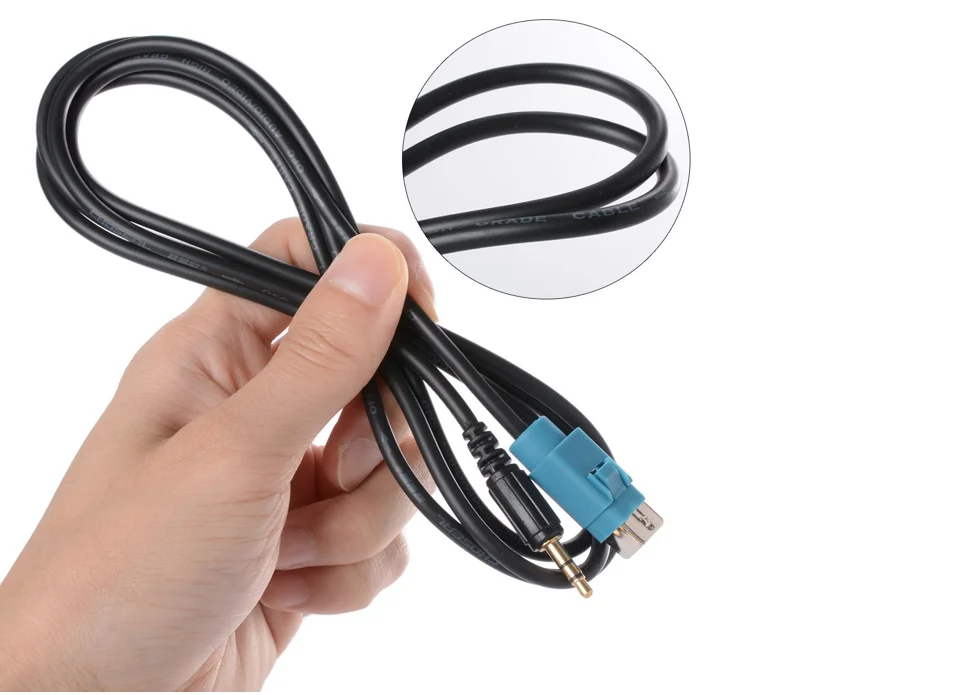 Câble AUX Bluetooth ABS, Adaptateur de Câble AUX Bluetooth 5.0 DC12V avec  Microphone pour Alpine KCE‑236B CDA‑9852/E CDE‑9887/R : : High-Tech