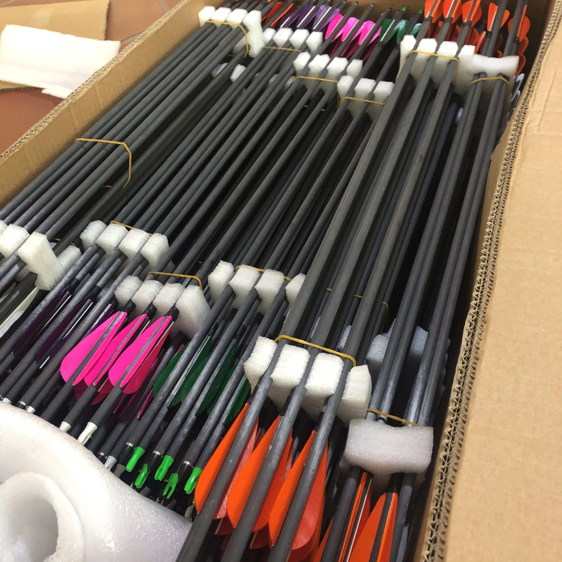 Carbon Fiber Arrows Top Quality Imported Carbon Cloth Material Hunting Arrows With 4pcs Turkey