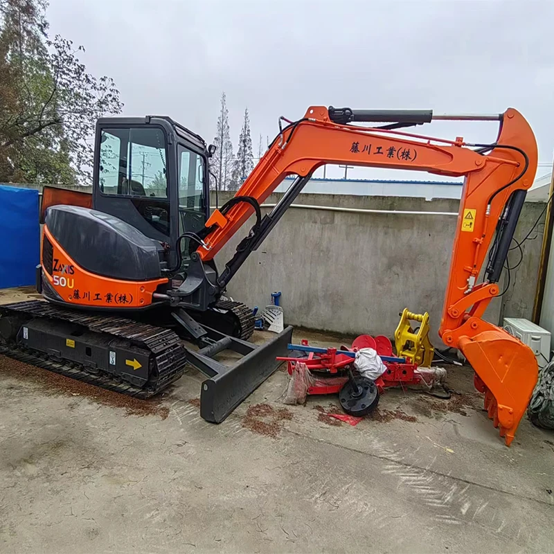 Hitachi ZX50 Excavator - 5 Ton Heavy Digger from Japan Hitachi ZX50 Excavator - 5 Ton Heavy Digger from Japan