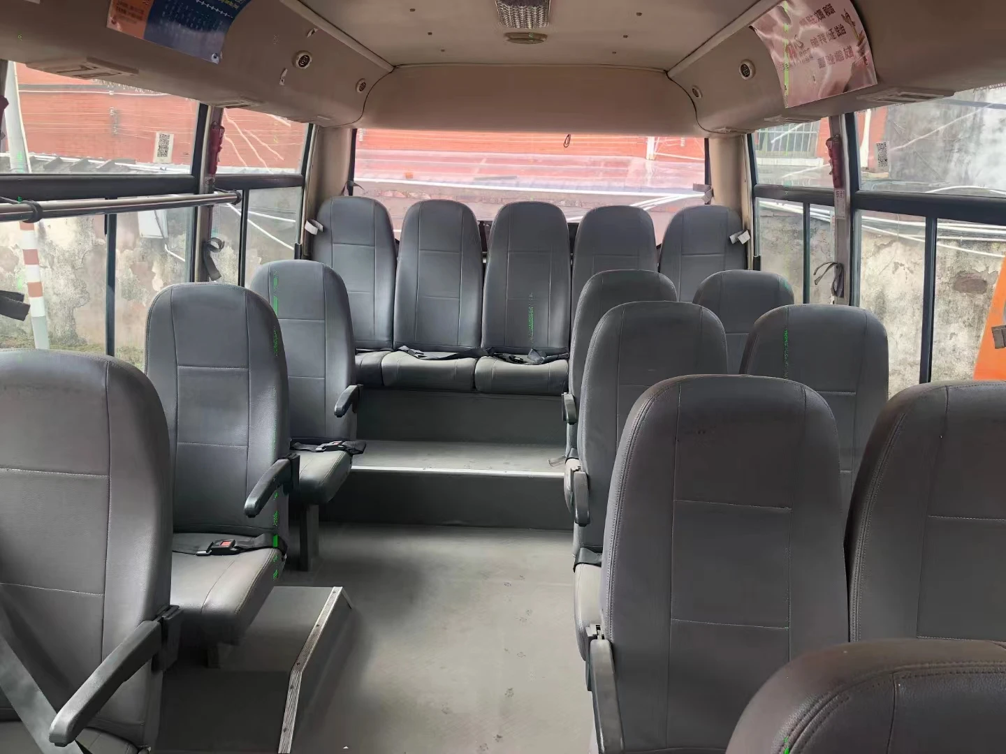 Used Coach Mini Bus 14 Seats Diesel Engine 6m Left Hand Cheap Price