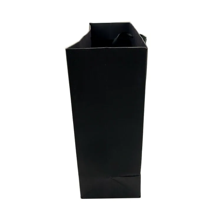 black paper bag 4.jpg