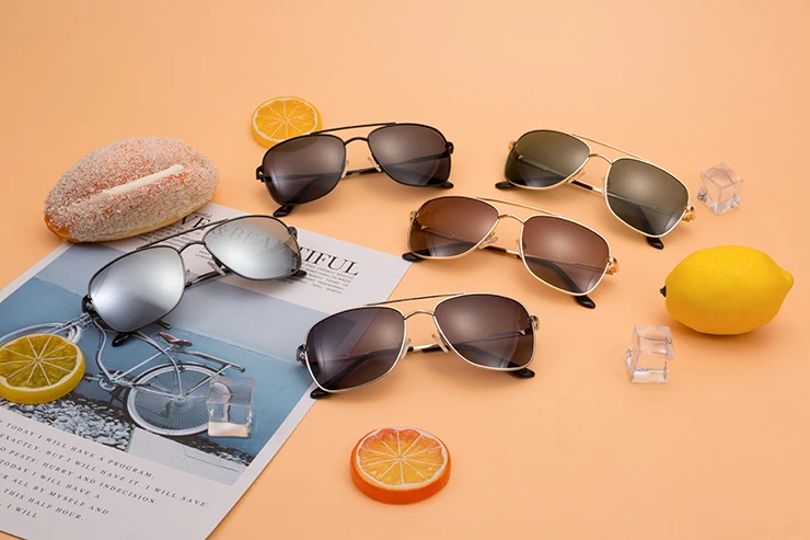 unisex square sunglasses for men luxury for decoration-3