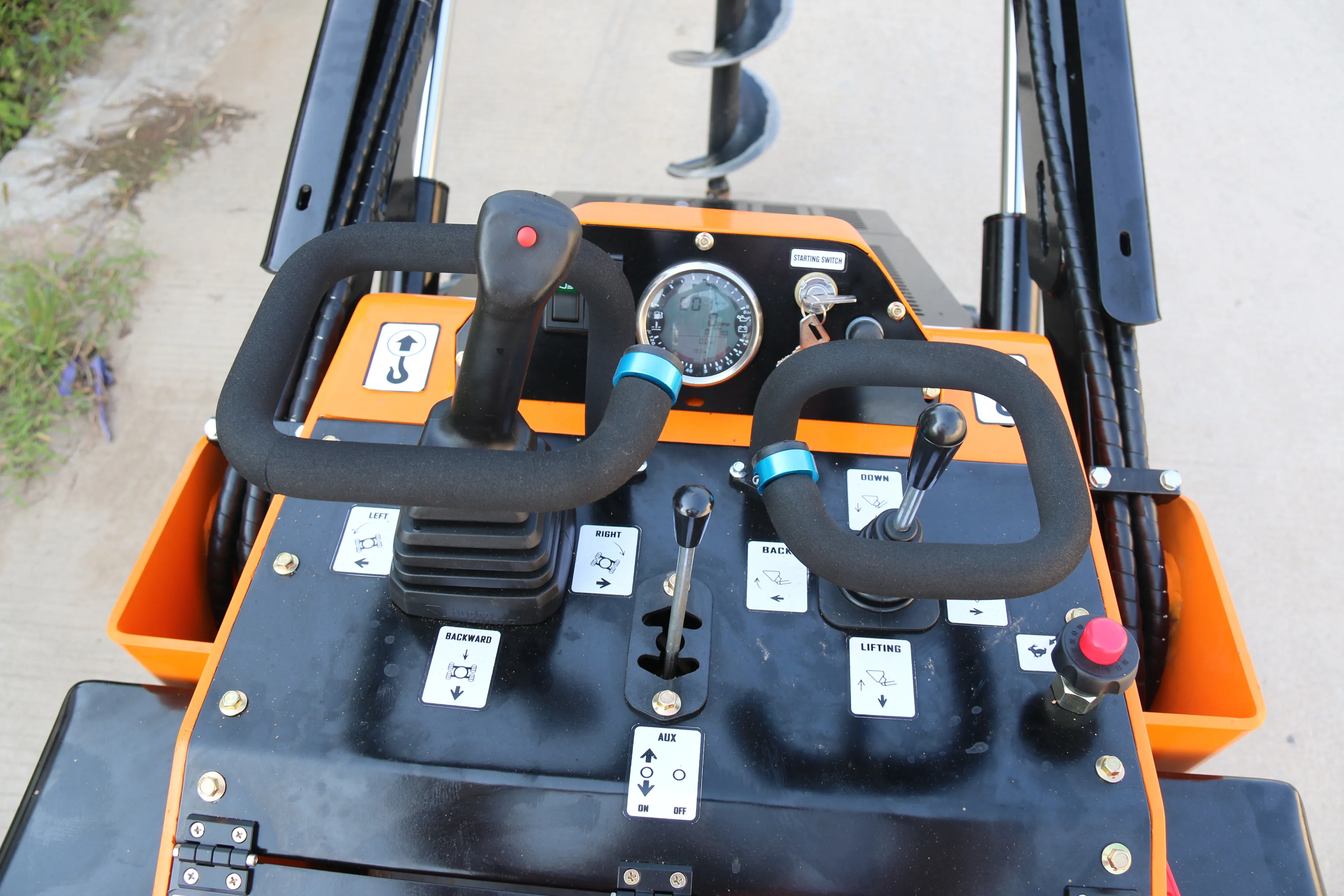 Hydraulic Joystick Control Skid Steer Drilling Digging Loading