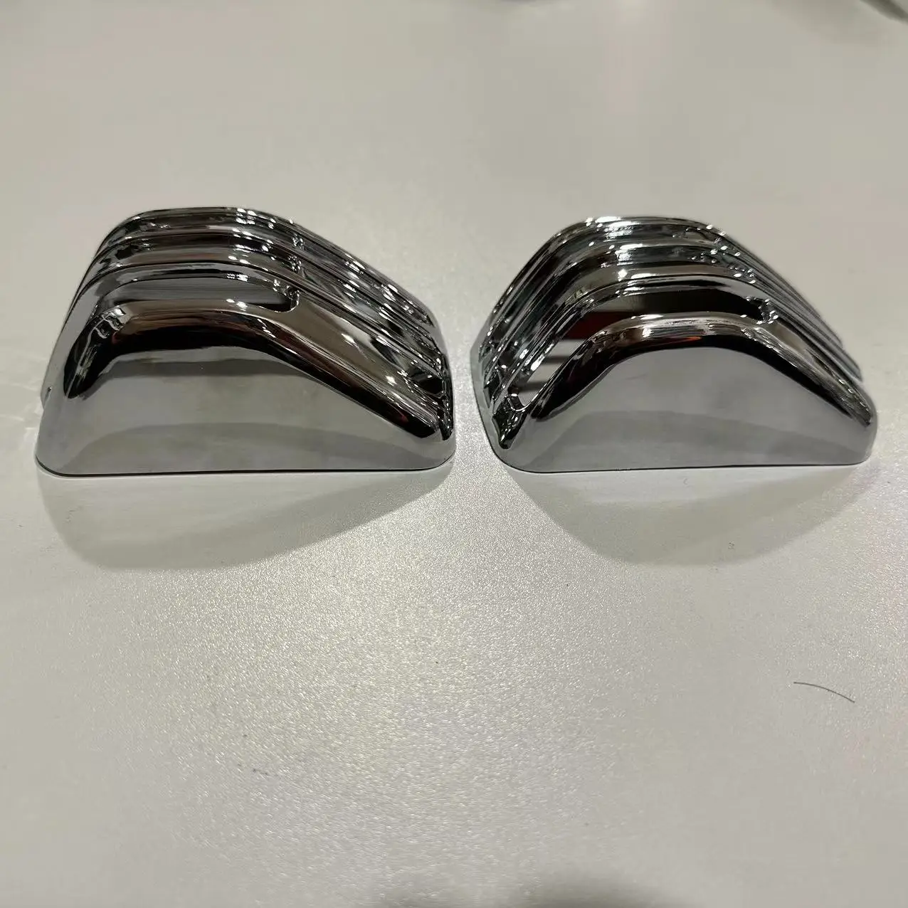 Japanese Truck Isuz 700P/NQR/NPR/NMR/NLR Chrome Door Lamp Cover factory