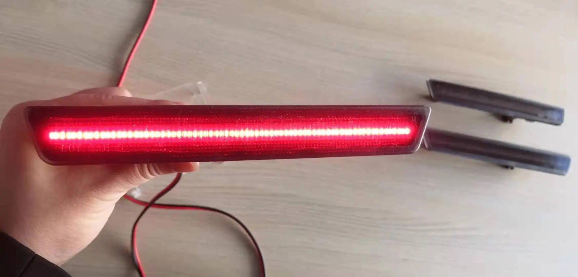 烟雾镜头侧灯红色 led 侧灯,用于道奇挑战者 2015-2018