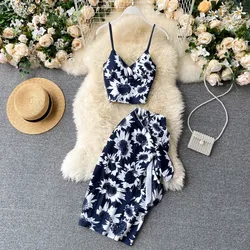 2021 Suit new female holiday style printed short halter vest high waist skirt two-piece set of fashion