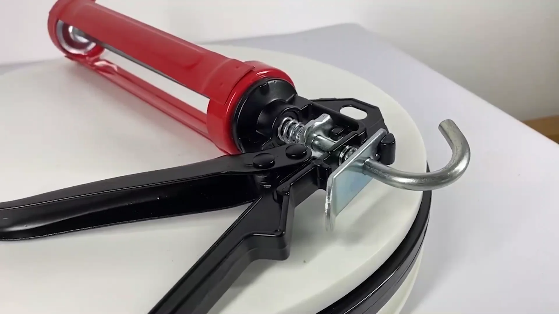 Aluminum Double Epoxy Caulking Gun And Battery Powered Caulking Gun Air By One Hand Operation