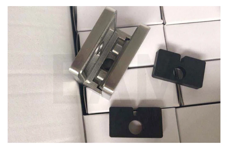 Hot selling stainless steel stair handrail accessories for frameless glass stainless steel 316 glass clamp