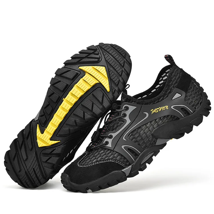 trail running shoes