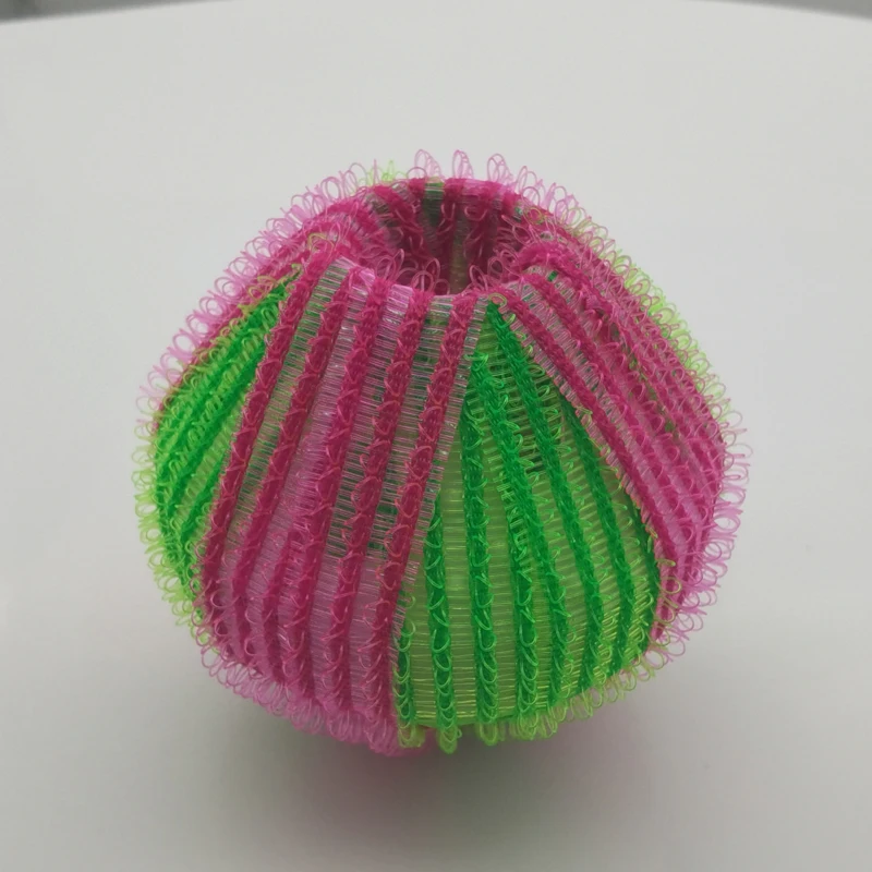 Customized Size Reusable Plastic Balls Polyethylene Laundry Dryer Balls