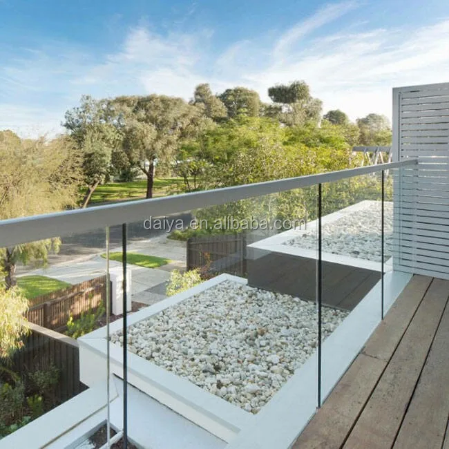 1 DAIYA Glass Railing (41).jpg