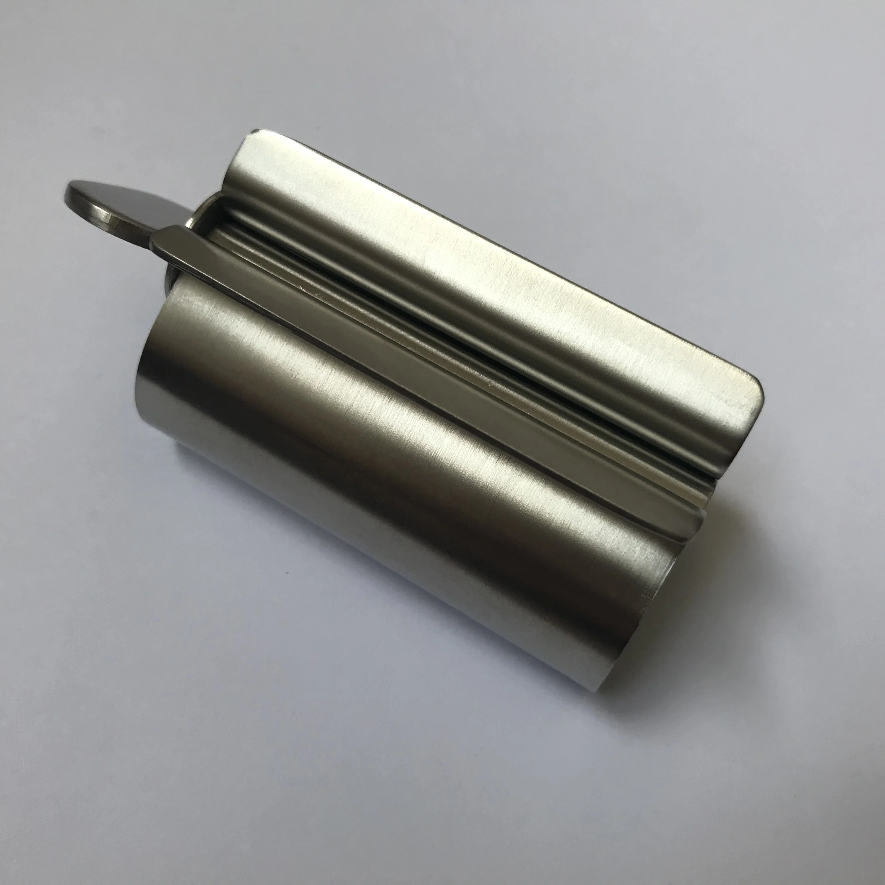 
2 Packs Stainless Steel Toothpaste Squeezer Rollers,Heavy Duty Tube Squeezer Dispenser, Metal Toothpaste Squeezer 