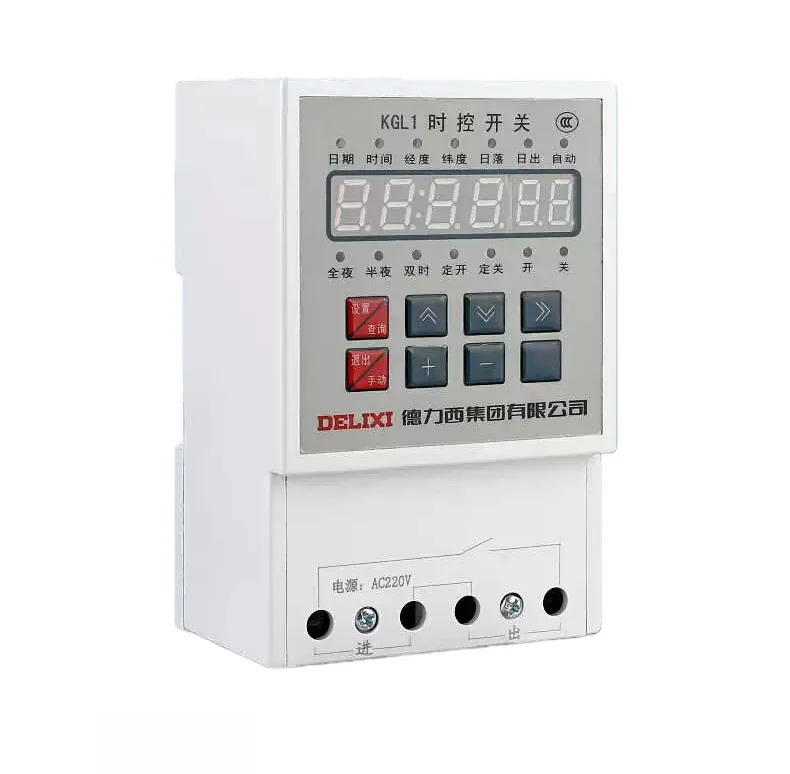 Close-up of lirrd.com automatic latitude/longitude timer showing '25A' rating and 'Sunrise/Sunset' label on front panel