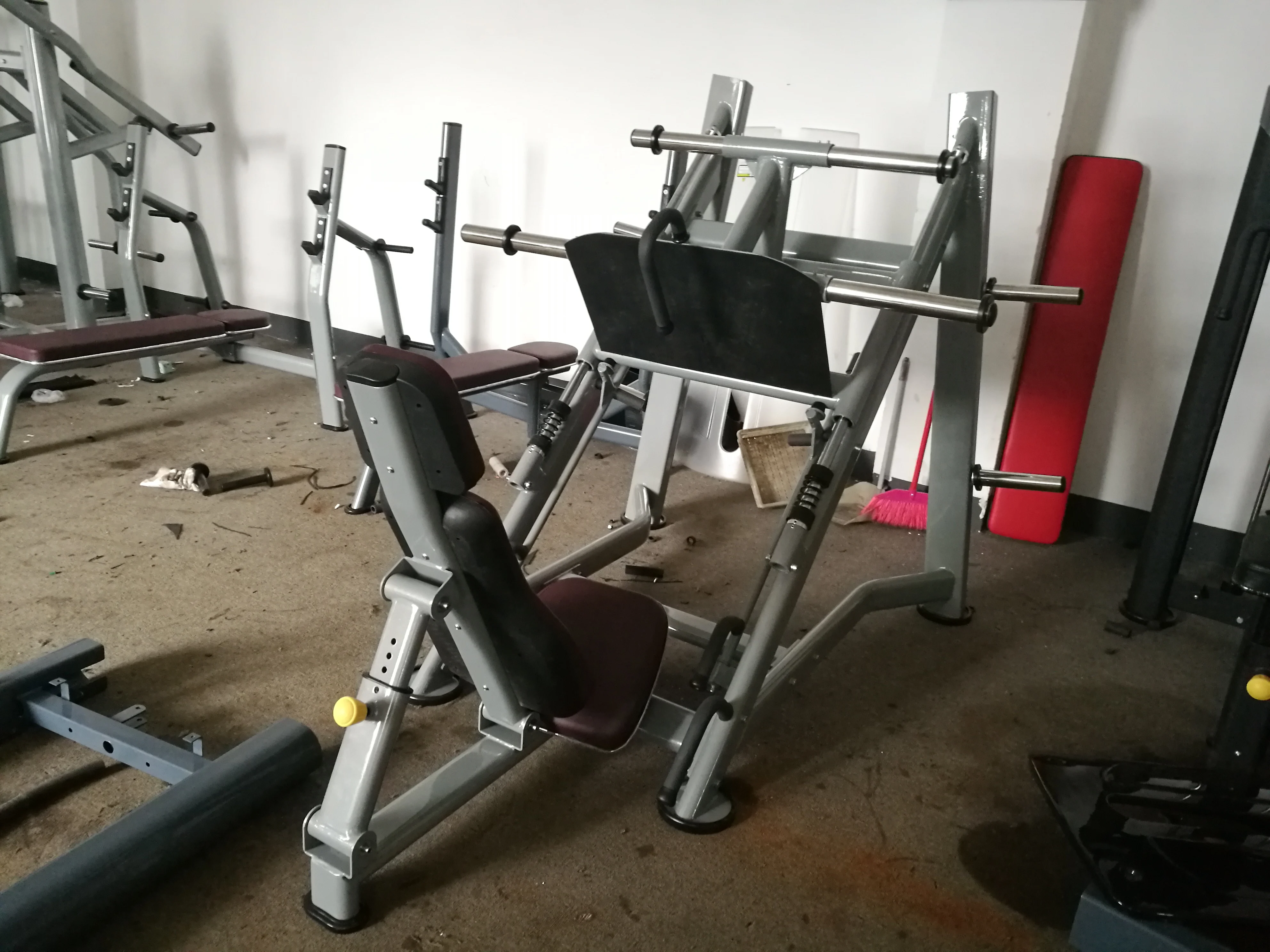 DFC Squat Machine s035yw