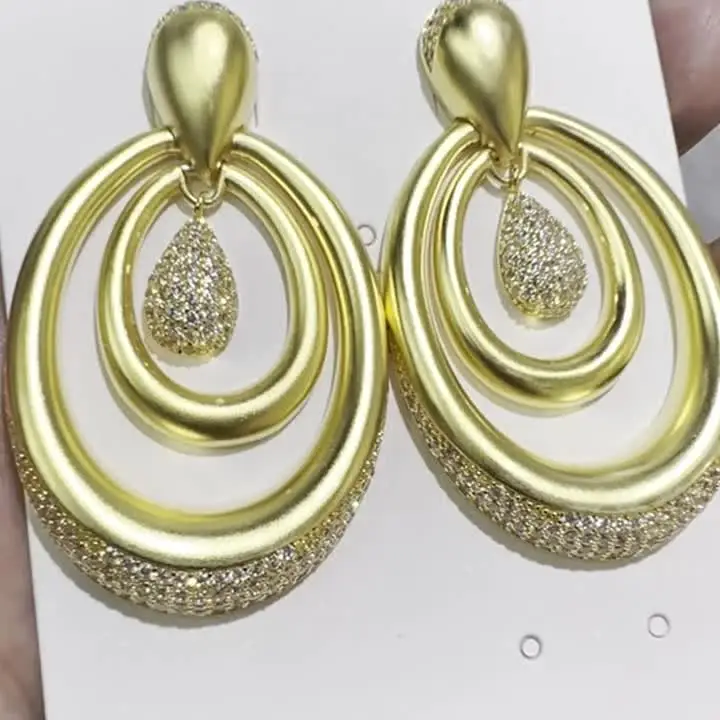 015135 Trendy Matt Brushed Finish Oval Shape Cubic Zircon