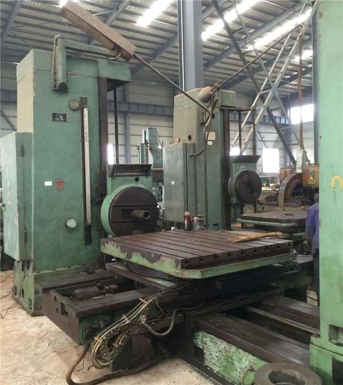  Horizontal boring and milling machine for metal processing