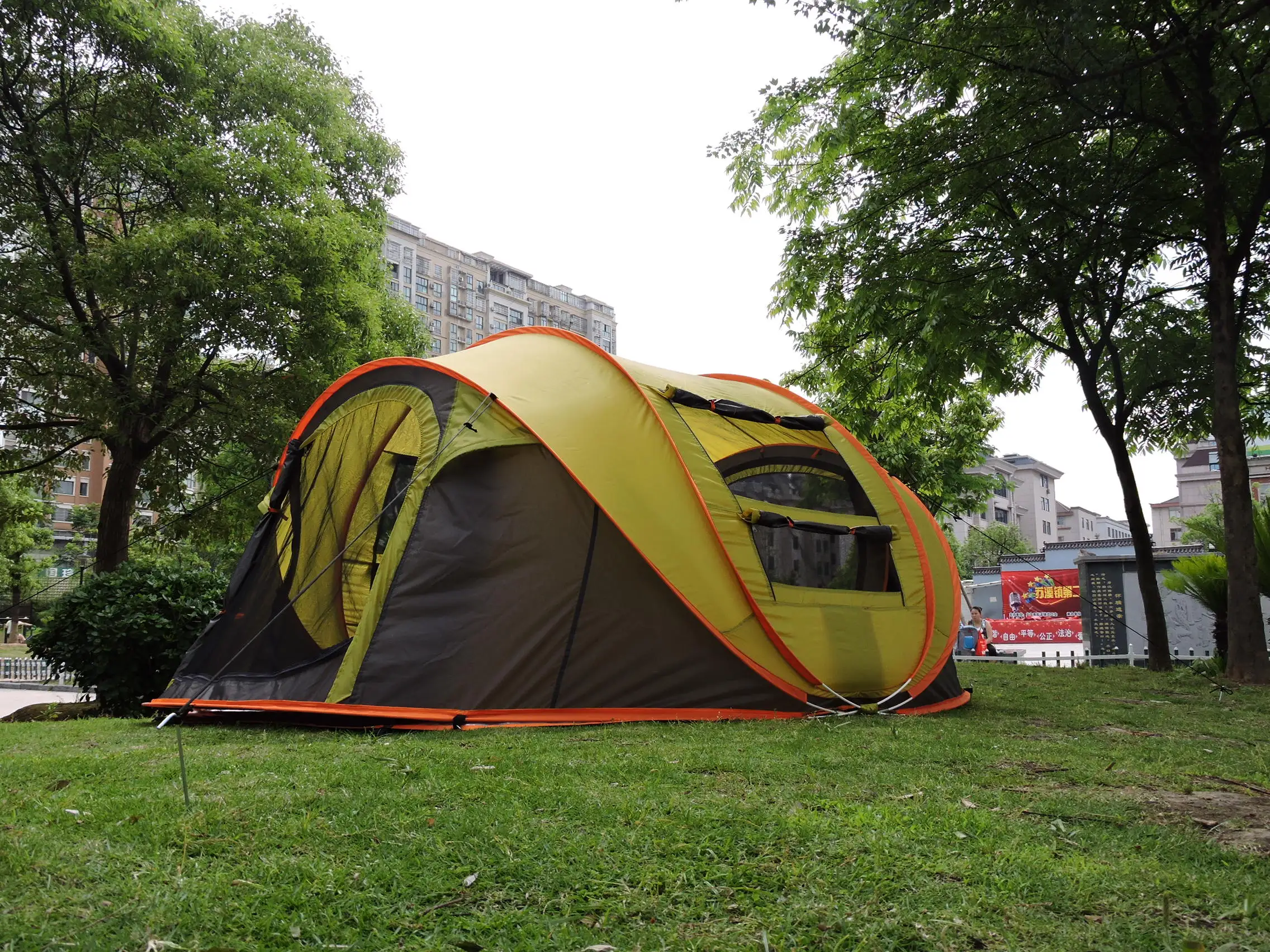 户外露营弹出帐篷 ceo 友好材料小帐篷旅行使用