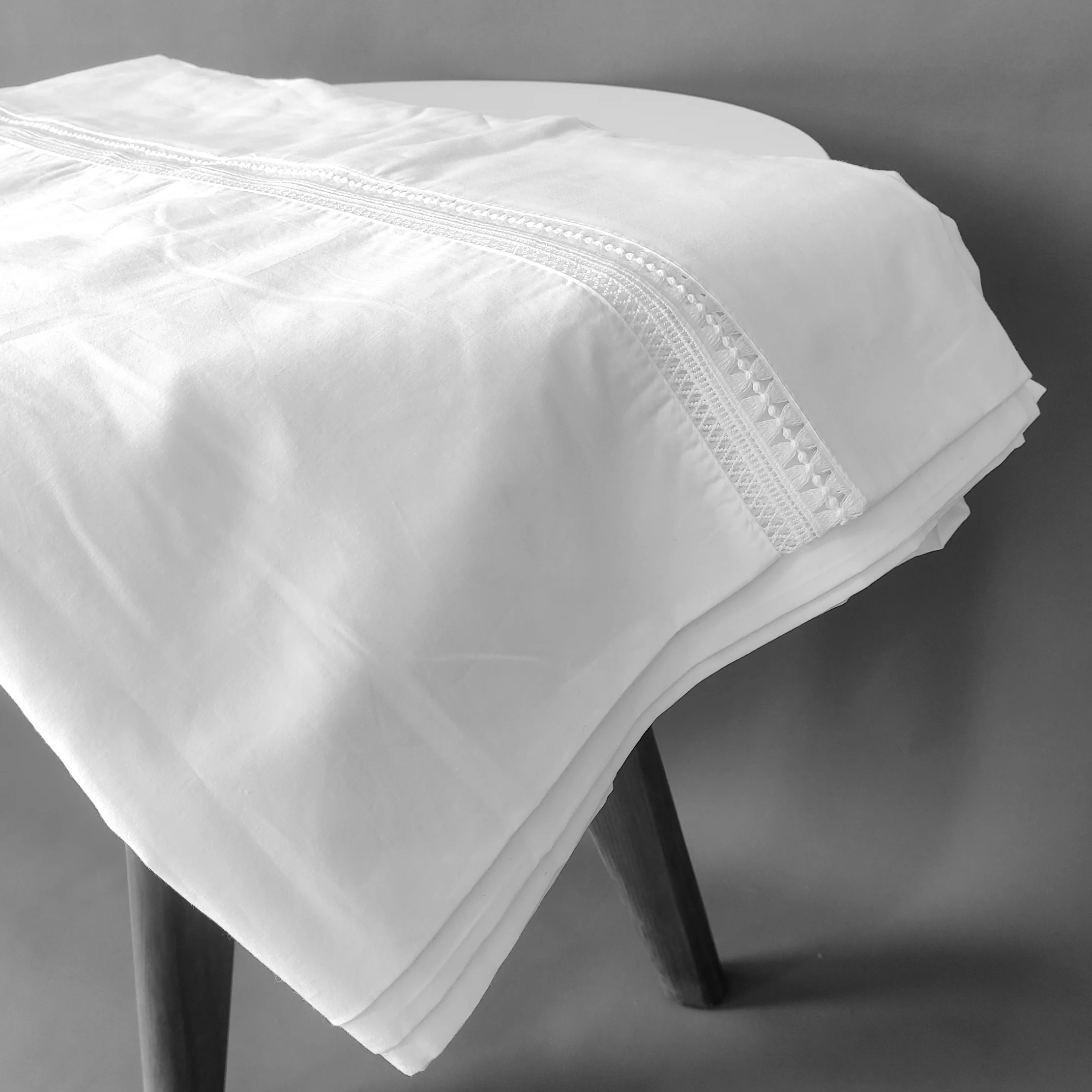 luxury-embroidered-cotton-white-bedding-set-bed-sheet-pillowcase-duvet