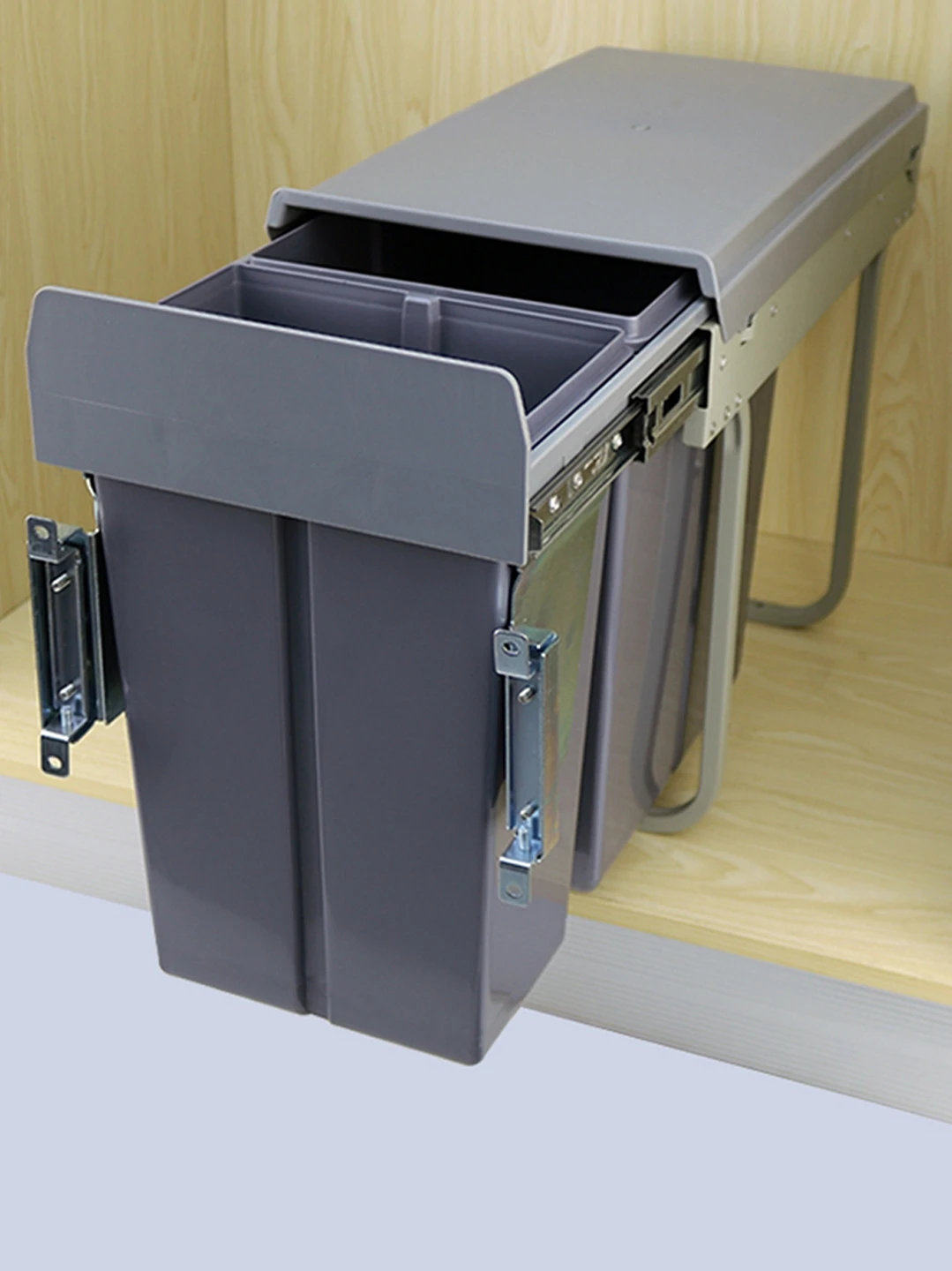 Hidden Pullout Garbage Can Dry Anddry Separation