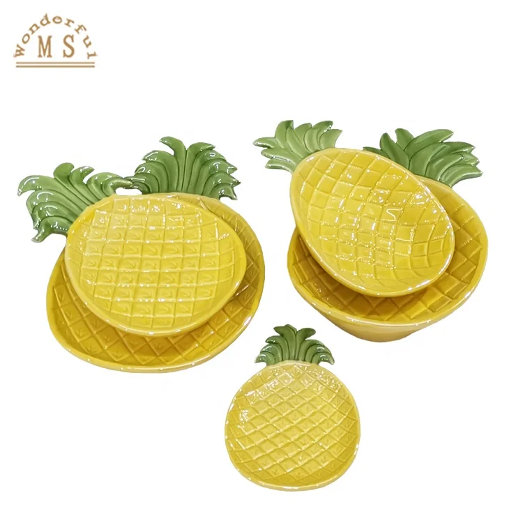 Ceramic Pineapple Fruit Shape Storage Jar with Lid, Candy Plate with Relief Pineapple Design,Desktop Decoration Fruits Figurine
