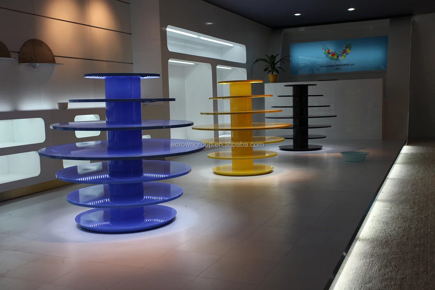 Modern Shopping Mall Toy Kiosk Toy Display Toy Shop Interior